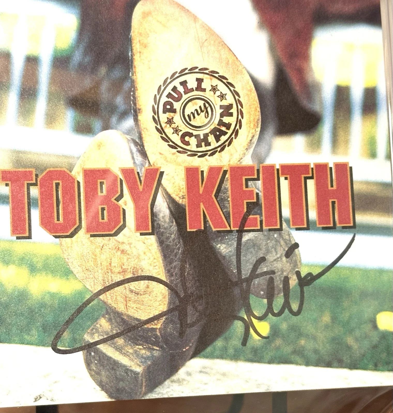 TOBY KEITH SIGNED PSA/DNA AUTHENTIC SLABBED CD Pull Chain, image 3