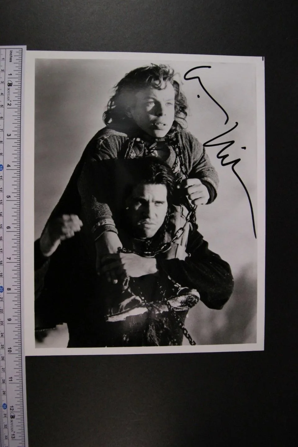Christopher Lambert — CHRISTOPHER LAMBERT (GREYSTOKE LEGEND OF TARZANLORD OF THE APES) AUTOGRAPH PHOTO