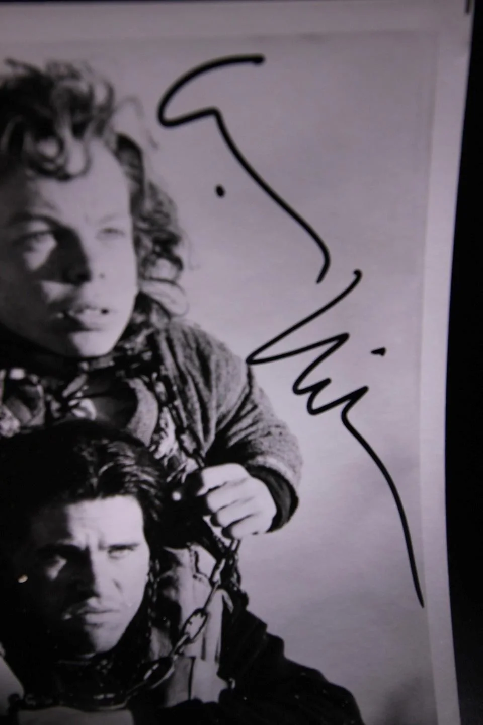 Christopher Lambert — CHRISTOPHER LAMBERT (GREYSTOKE LEGEND OF TARZANLORD OF THE APES) AUTOGRAPH PHOTO, изображение 2