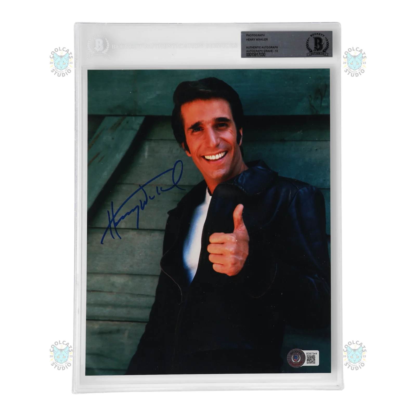 Henry Winkler — Henry Winkler Signed “Happy Days” 8x10 Photo BAS Encapsulated Auto Grade 10 Fonz