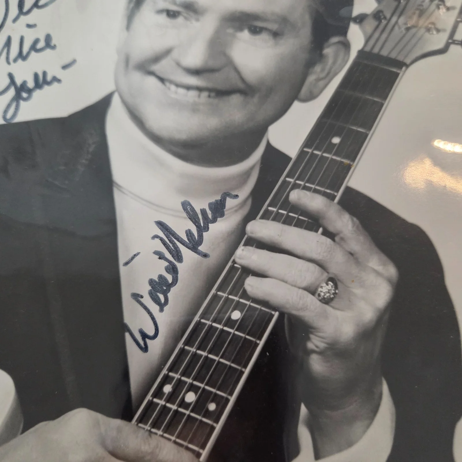 Vintage Autographed 8x10 Photograph of Willie Nelson - Country RCA Victor, изображение 3