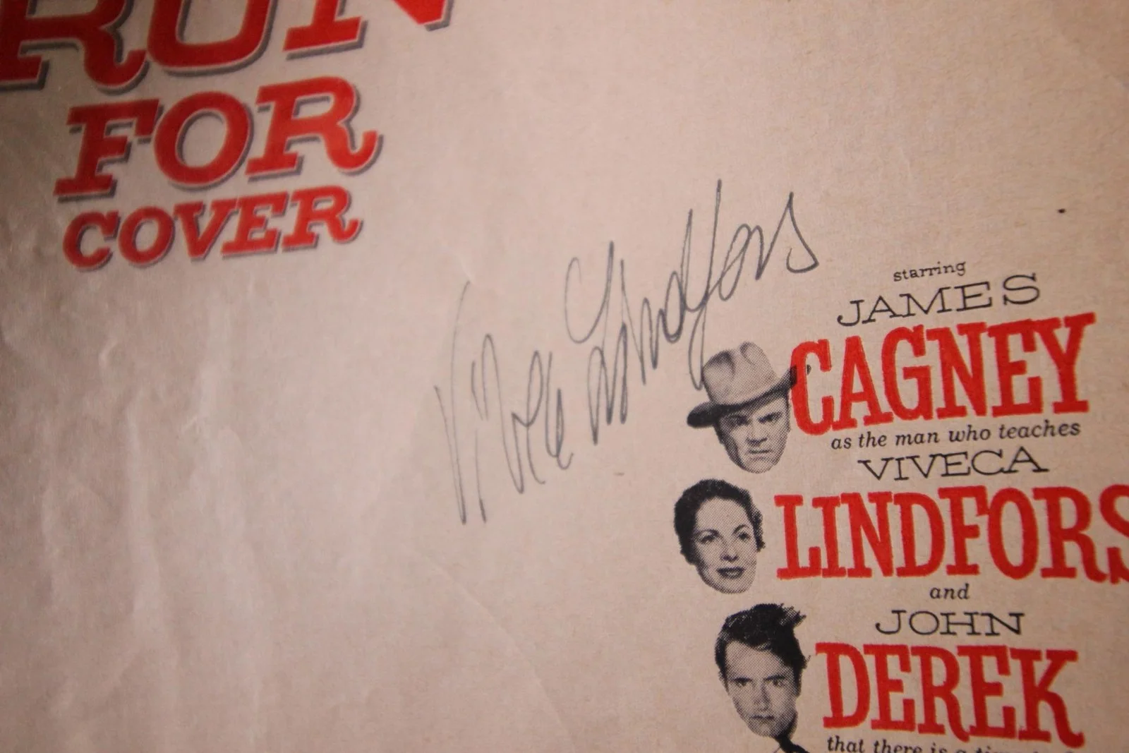 Viveca Lindfors — VIVECA LINDFORS (1920-1995) (RUN FOR COVER~NIGHT UNTO NIGHT) AUTOGRAPH PAGE~, image 2
