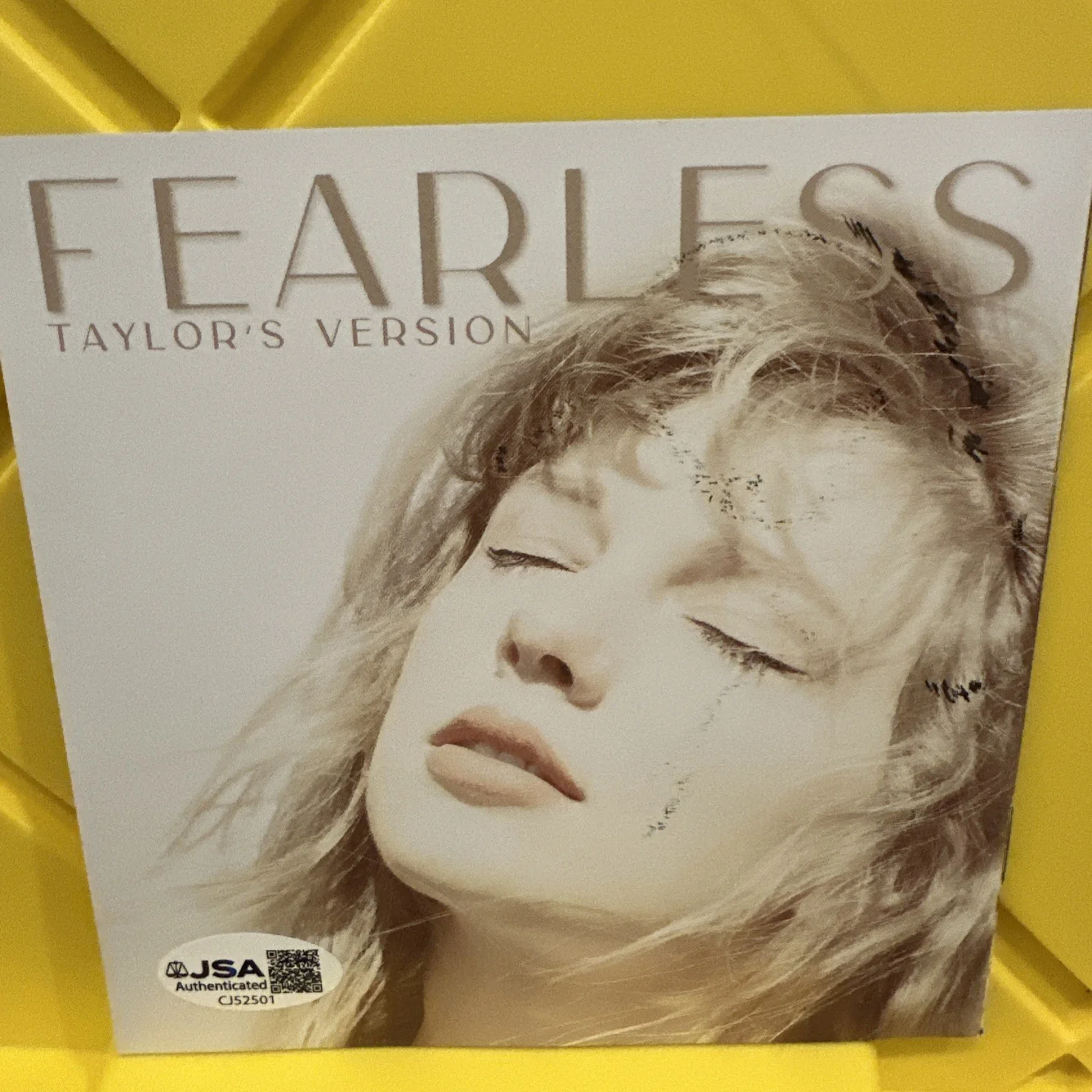 Taylor Swift Signed Autographed Booklet With Cd. Jsa, image 2