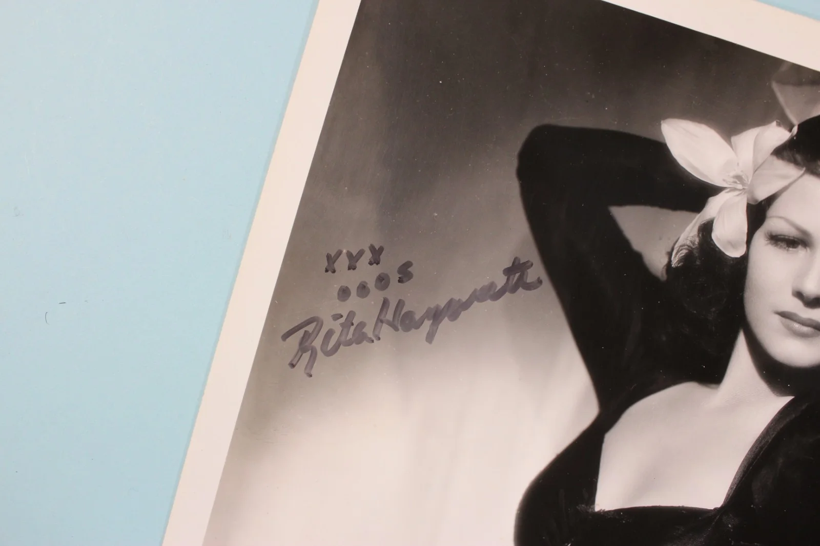 Rita Hayworth — Vintage Rita Hayworth Signed 8x10 Photo, image 2