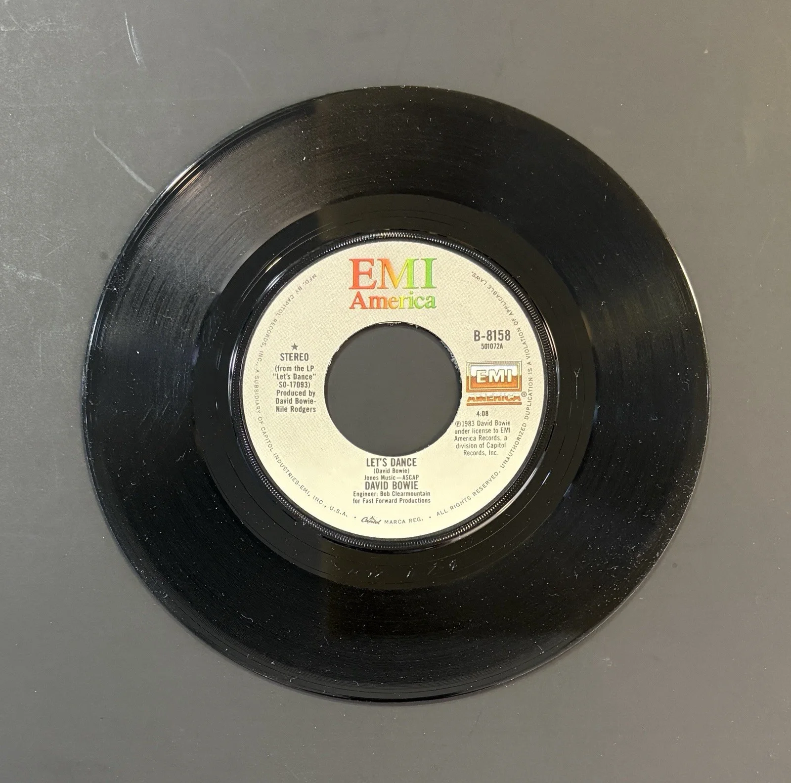 DAVID BOWIE signed Let's Dance vinyl 45 Record with COA, image 3