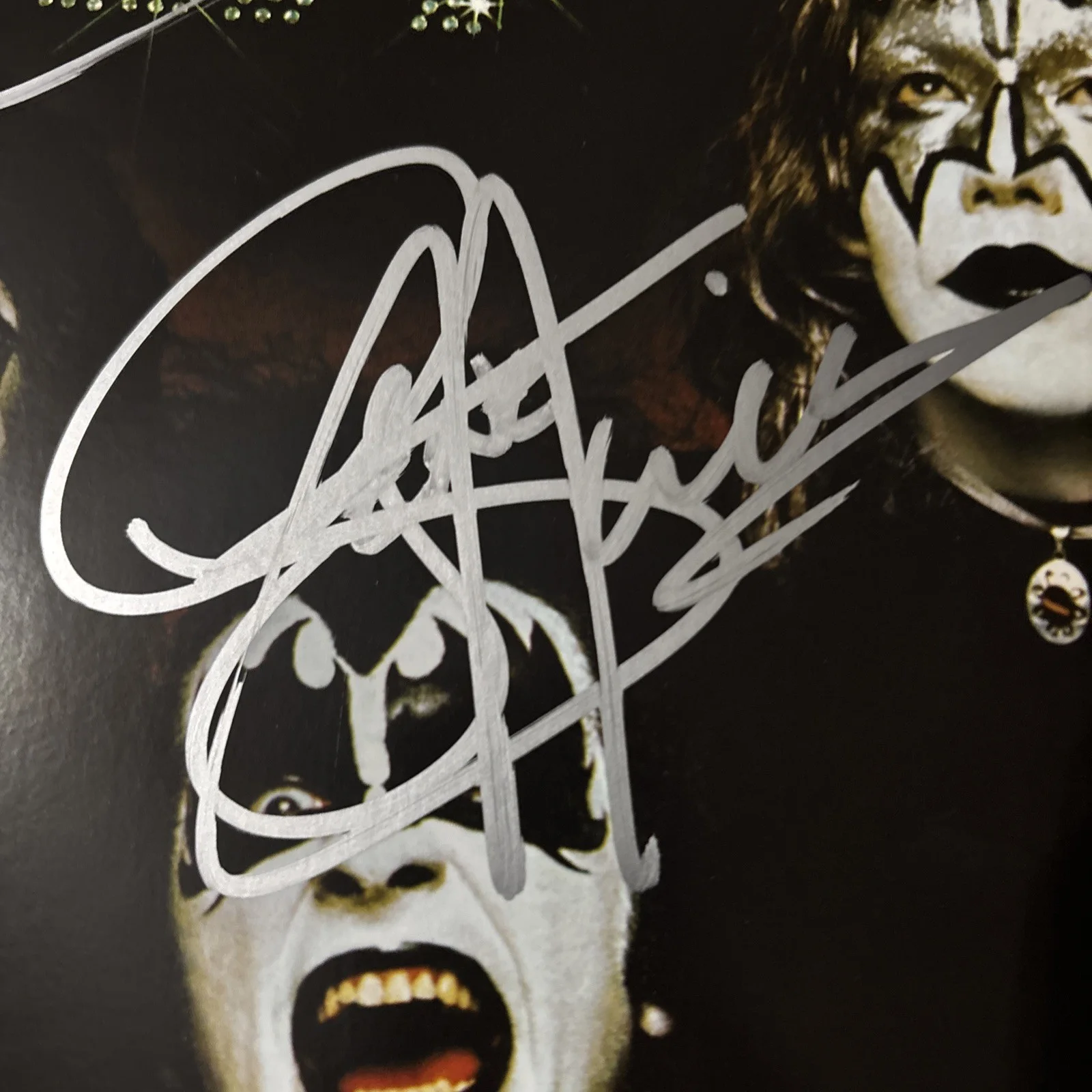 KISS Record Album LP Signed by All 4 Band Members With COA, изображение 4