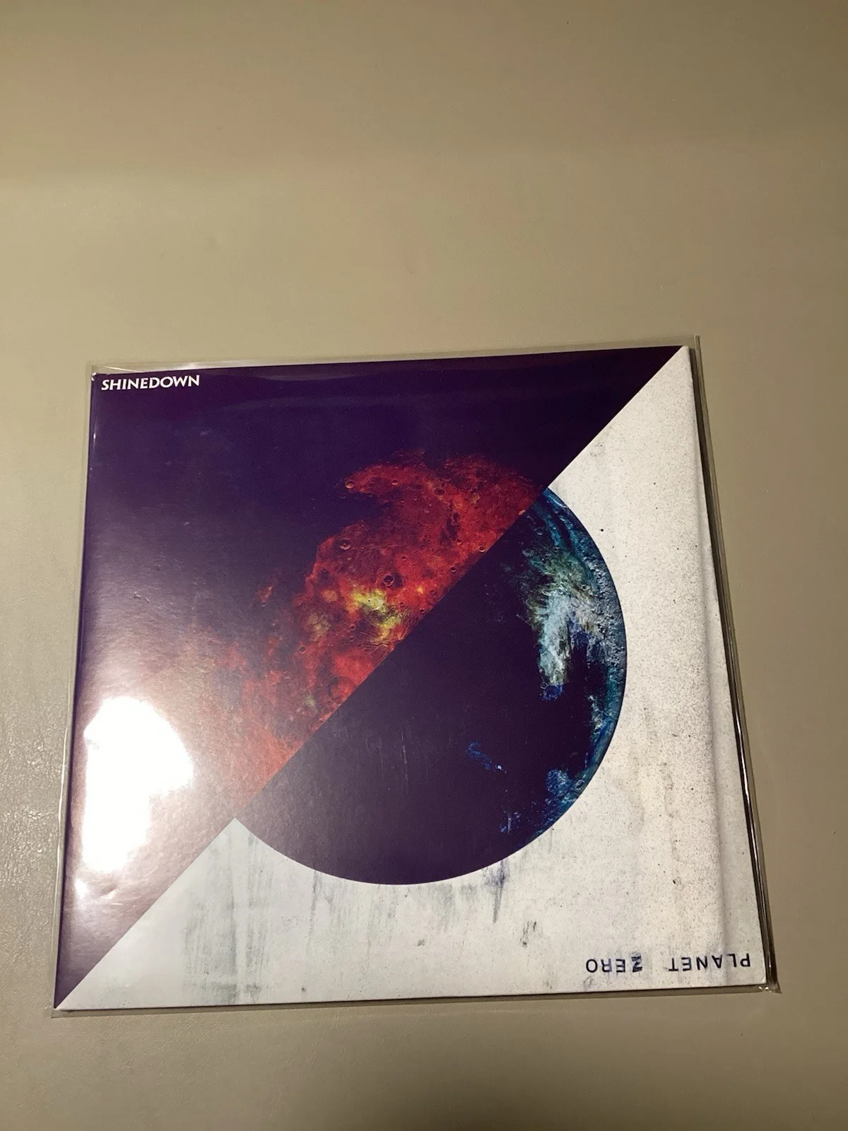 Shinedown Gold Album Set Autographed Plus Violet Planet Zero Album, изображение 2