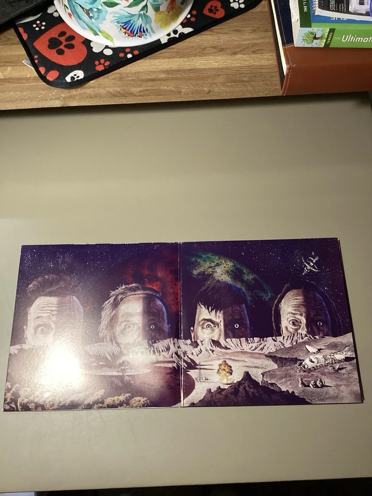 Shinedown Gold Album Set Autographed Plus Violet Planet Zero Album, изображение 4