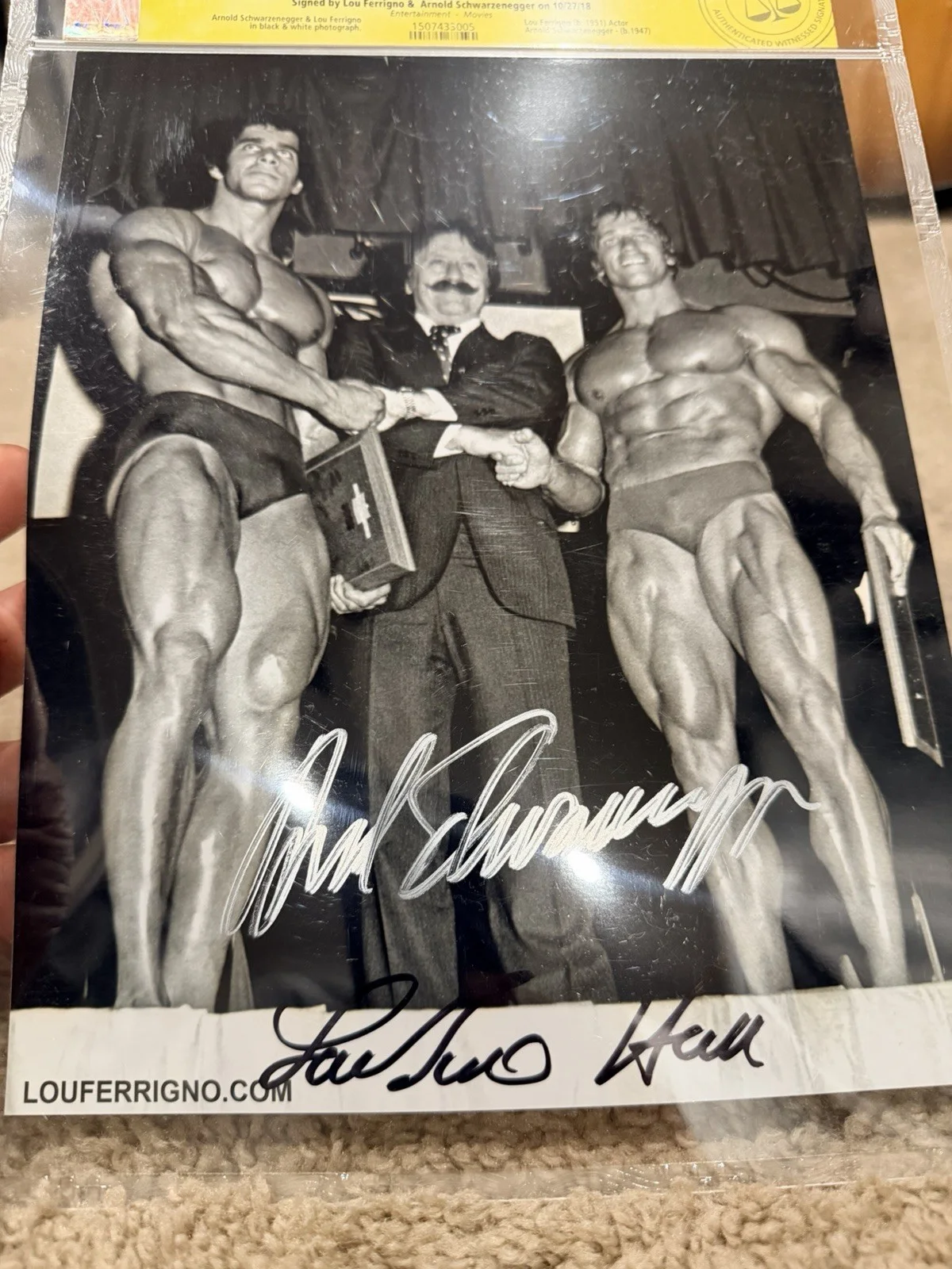 Arnold Schwarzenegger, Lou Ferrigno — Arnold Schwarzenegger and Lou Ferrigno Signed Photo (8x10) - CGC Authenticated, изображение 2