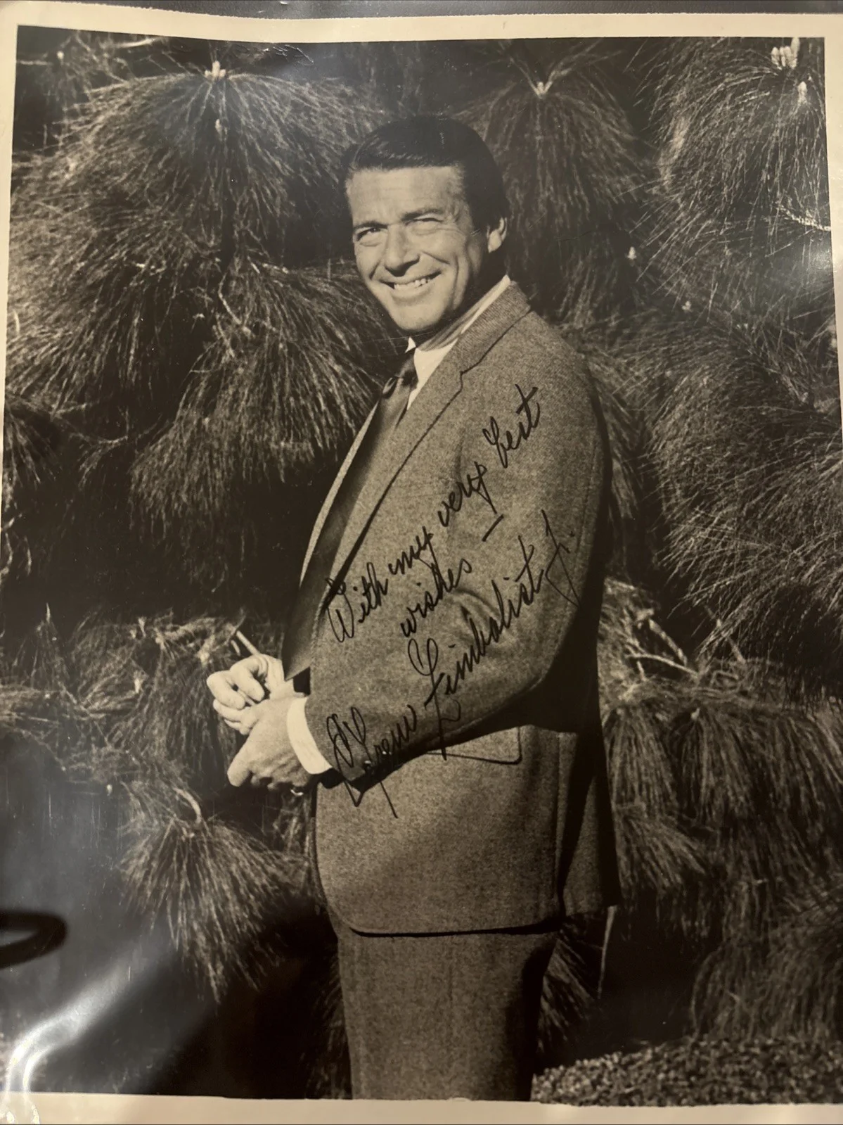 Efrem Zimbalist Jr — Wonderful Vintage EFREM ZIMBALIST JR. Signed 8 x 10
