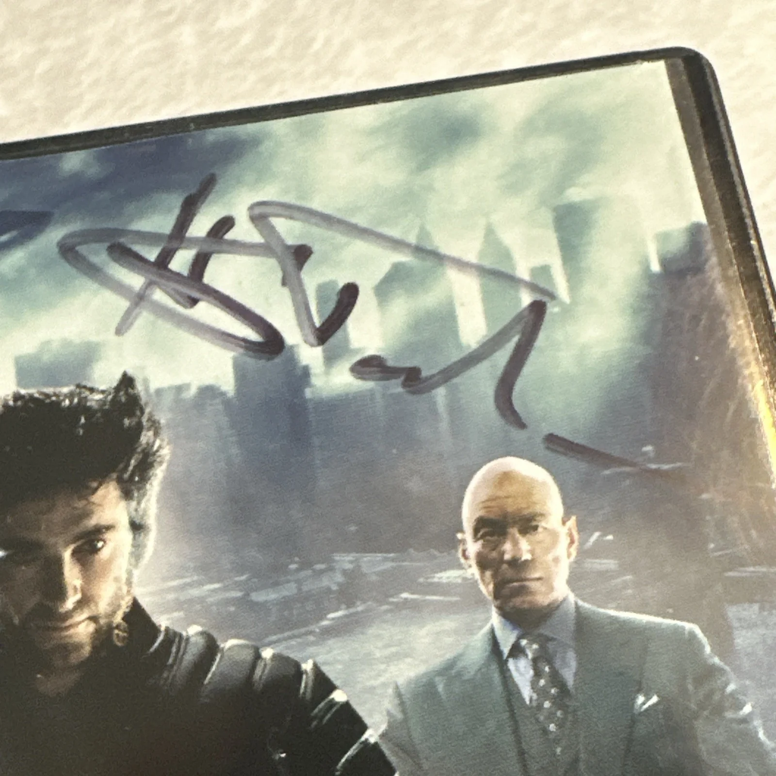 Hugh Jackman — Hugh Jackman Signed X-Men DVD 2000 Autographed Marvel Movie Collectible, изображение 2