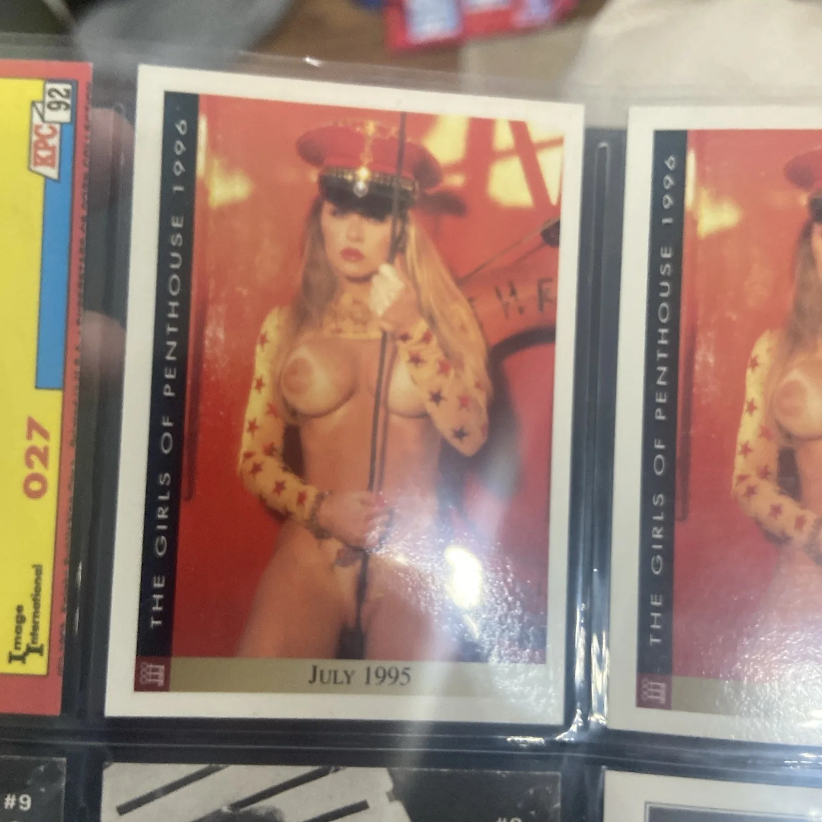 Jenna Jameson — Dyanna Lauren Signed 1996 Girls of Penthouse Card #42 Porn Star Picture Auto, изображение 3