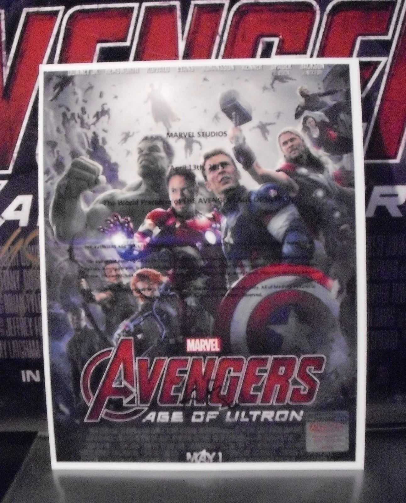 Robert Downey Jr, Chris Evans, Chris Hemsworth, many others — AVENGERS Age Of Ultron Movie Poster 27x40 - #42/50 Signed - World Premiere COA, изображение 3