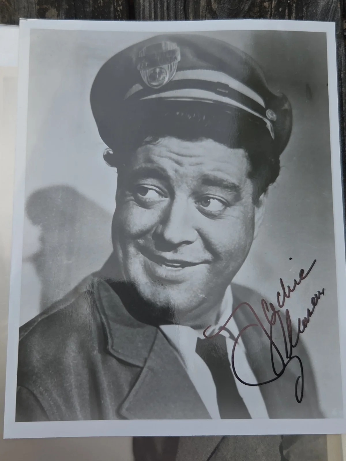 JACKIE GLEASON AUTOGRAPHED PHOTO HONEYMOONERS SMOKEY AND THE BANDIT AUTHENTIC, изображение 2