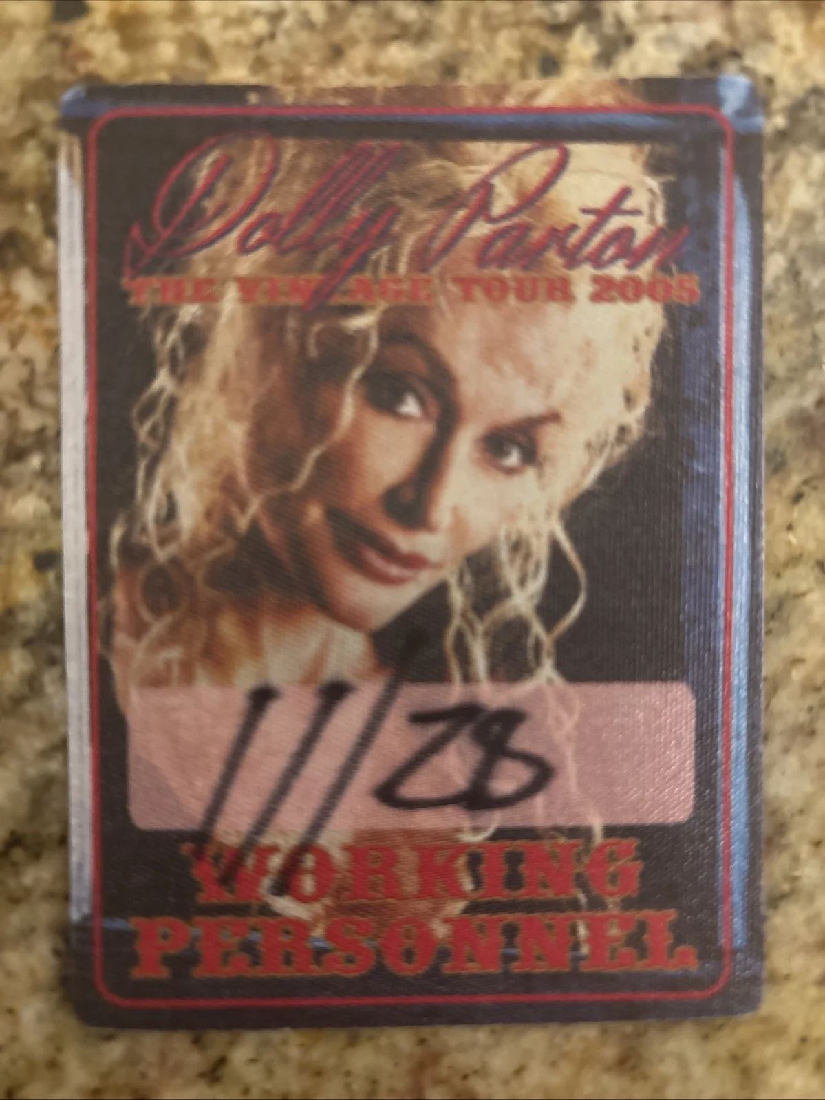 Dolly Parton Original Autographed Photo Columbia 1993 & Backstage Tour Pass, image 5