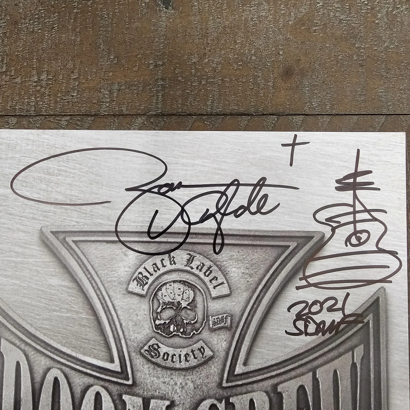 Zakk Wylde Signed Autograph 8" x 6" 2021 Doom Crew Inc. Black Label Society BLS, изображение 3