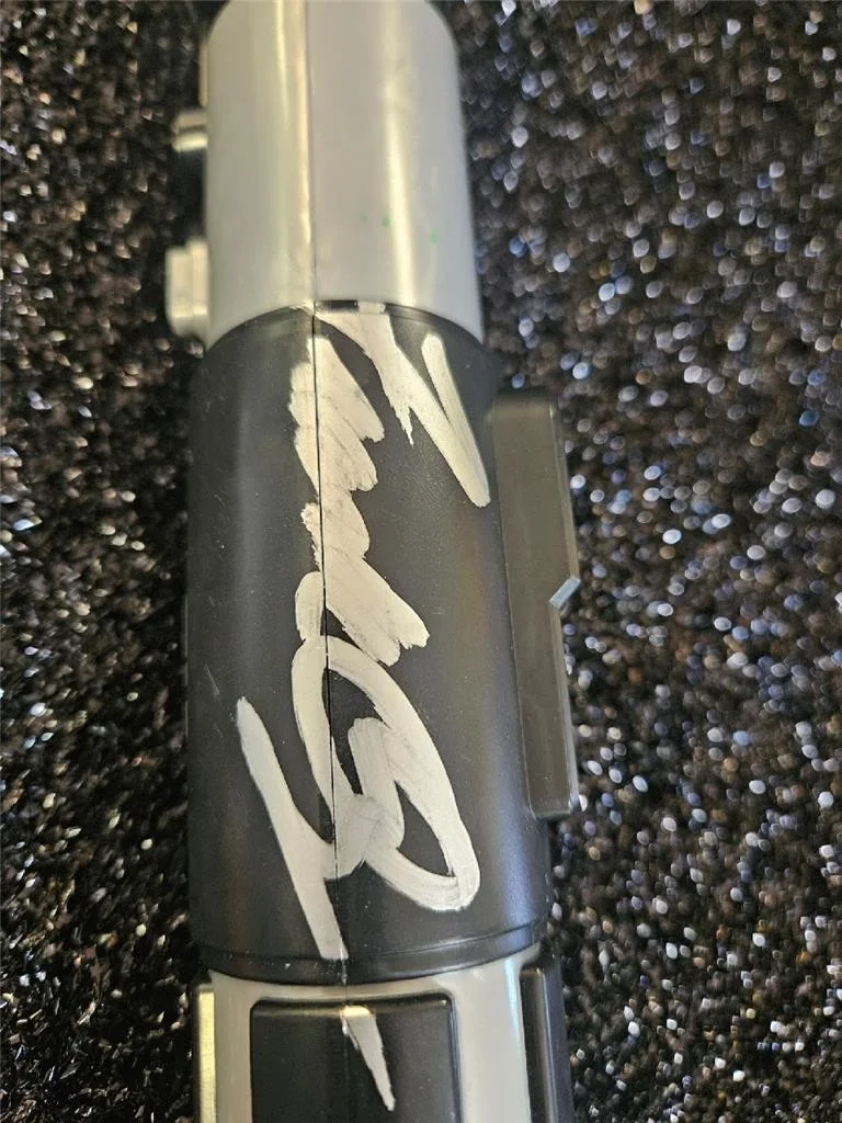 FRANK OZ — FRANK OZ YODA HAND SIGNED AUTOGRAPHED STAR WARS GREEN LIGHTSABER TOY REAL W/ COA, image 2