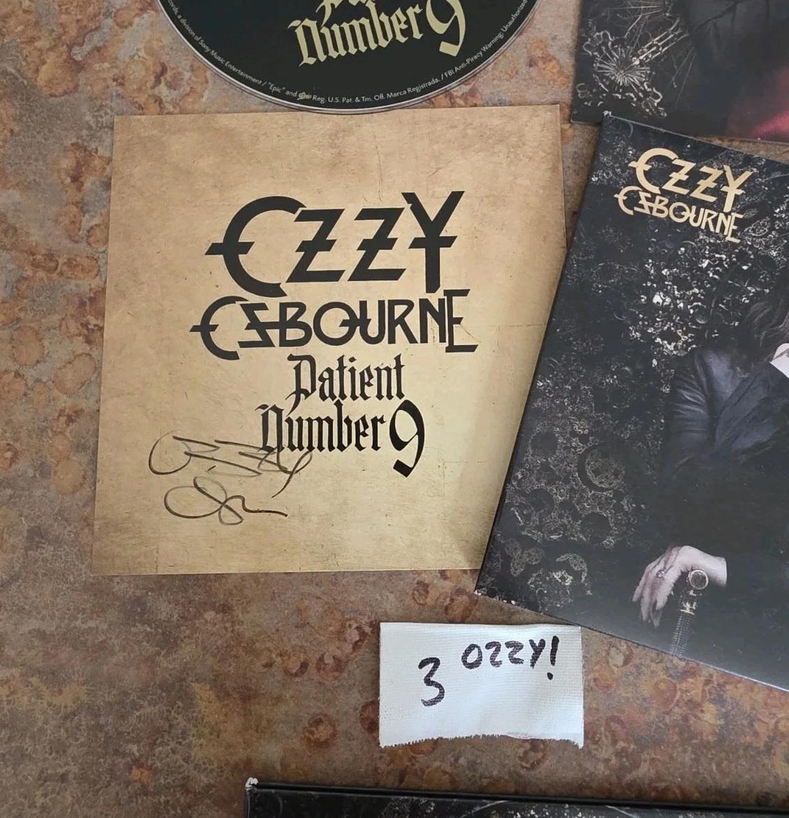 OZZY OSBOURNE AUTOGRAPHED PATIENT NUMBER 9 CD INSERT SIGNED With CD And Booklet, image 4