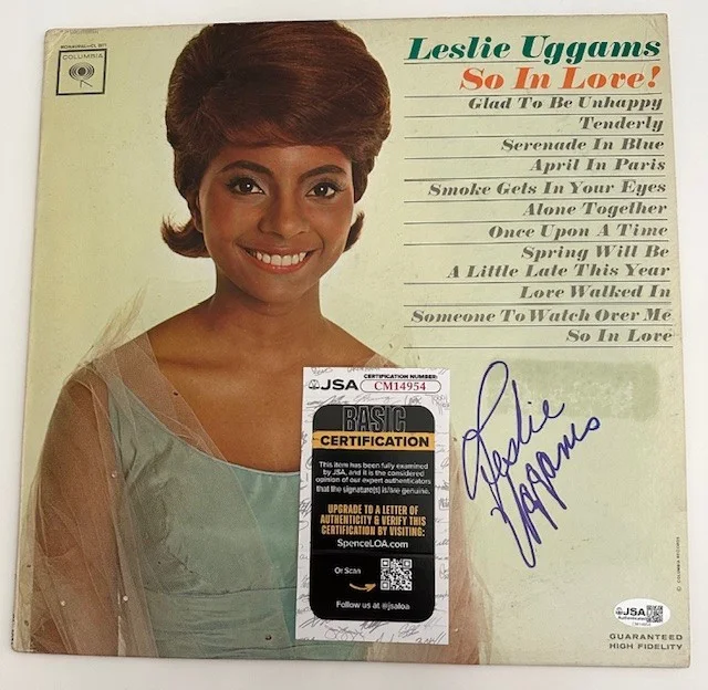 Leslie Uggams Autographed Album (JSA), image 3