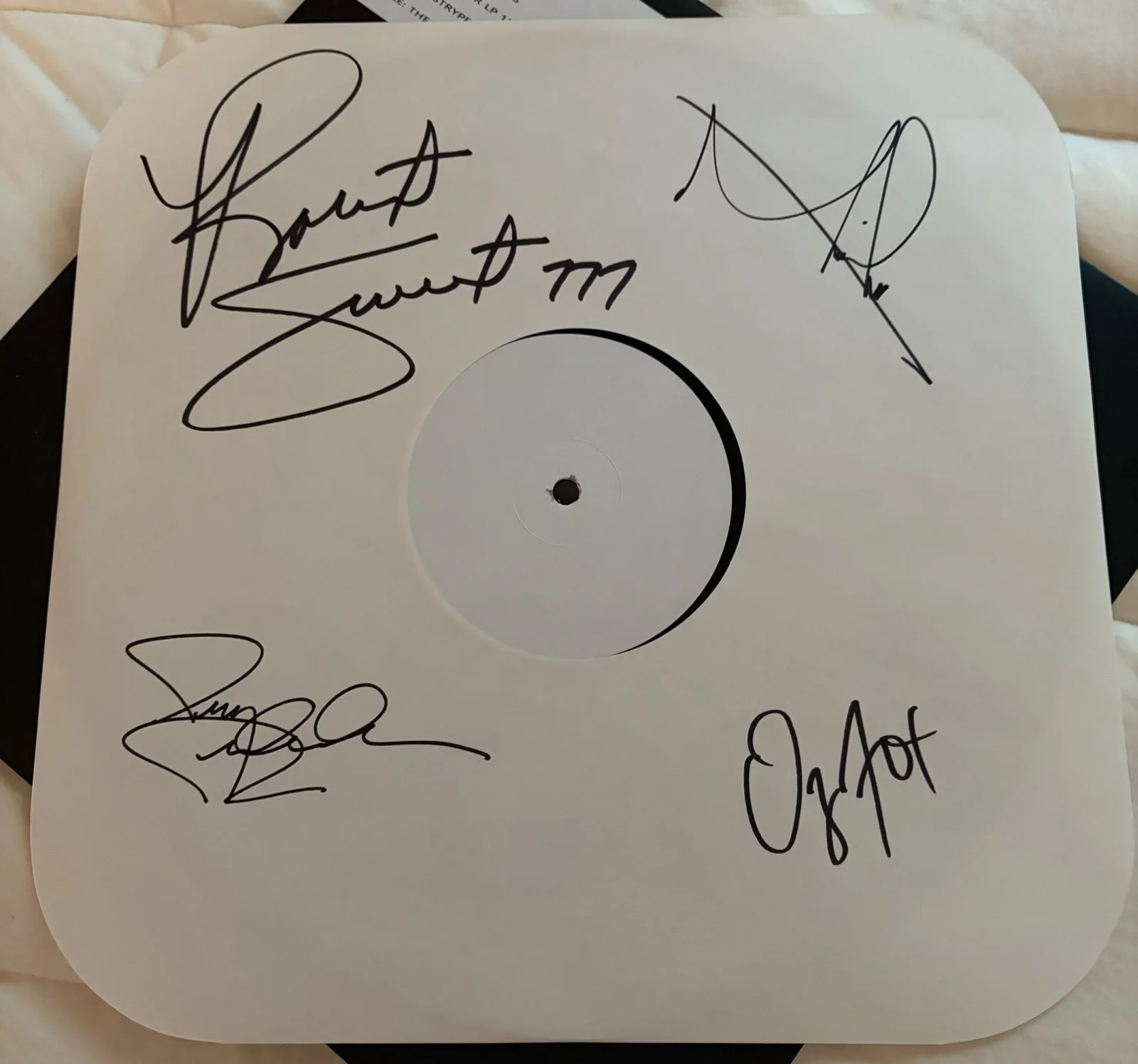 STRYPER Vinyl Test Pressing AUTOGRAPHED The Greatest Gift Of All 2025 SOLD OUT, изображение 4