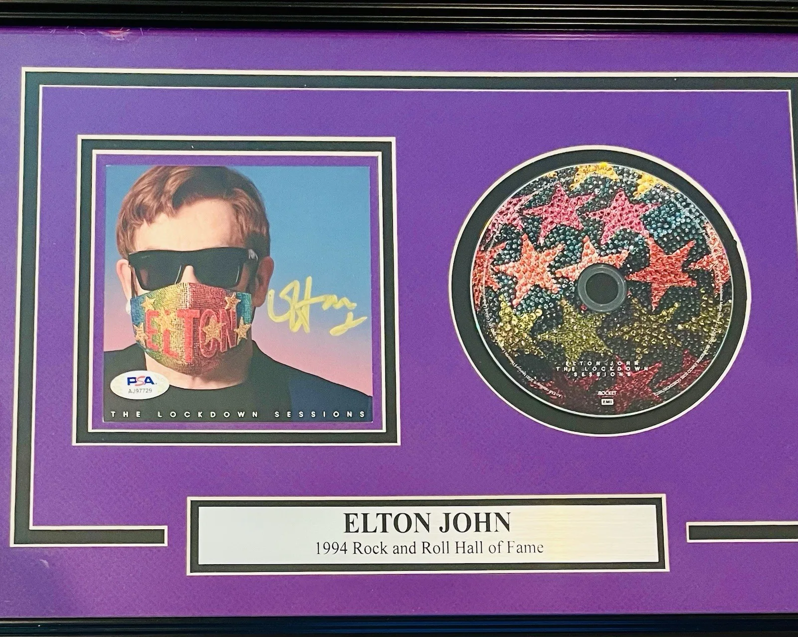 Elton John Signed The Lockdown CD Framed 13x18 Nice Autograph PSA/DNA, image 3