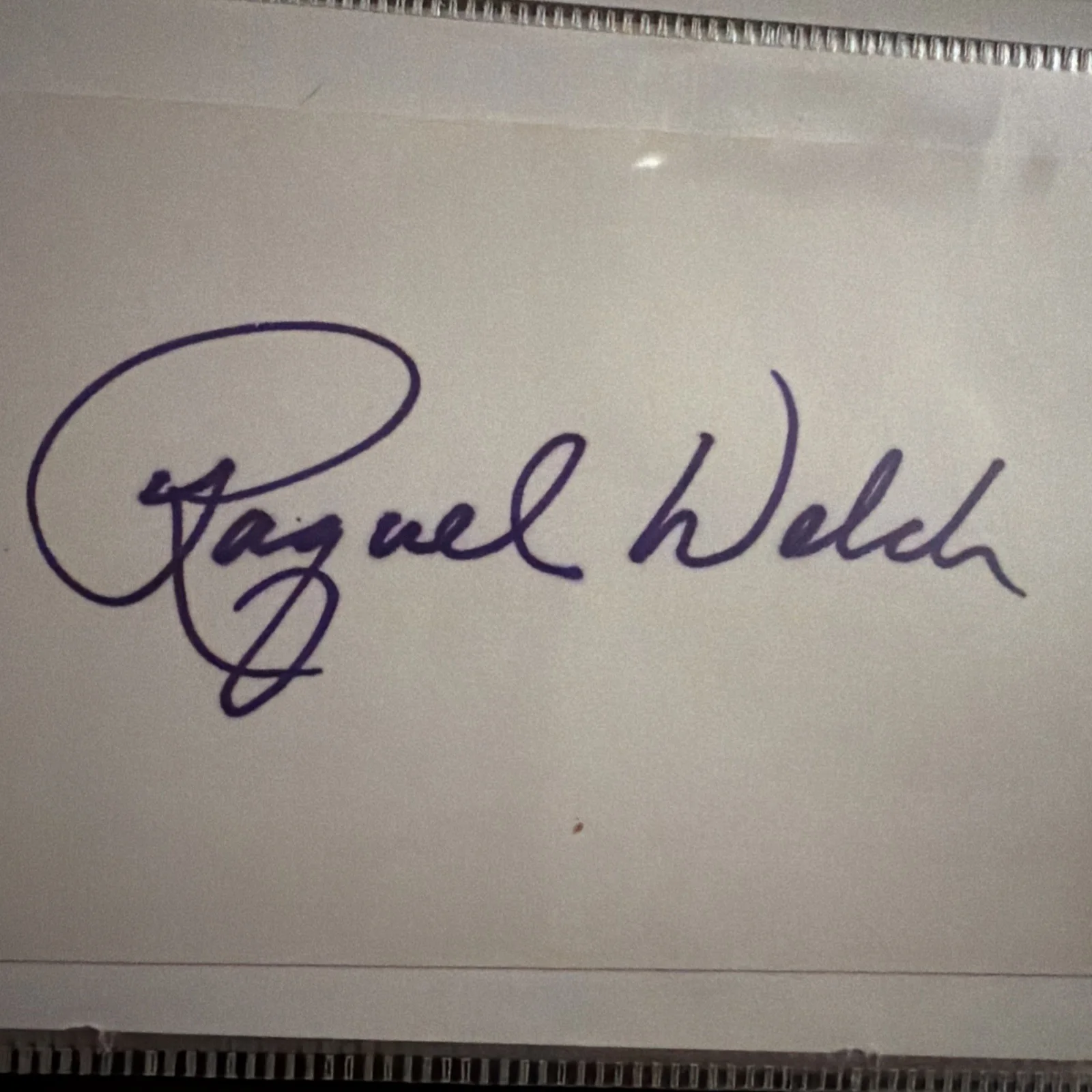 Raquel Welch Signed Index Card Autograph Vintage Bold Signature Cut 70s Icon, image 2