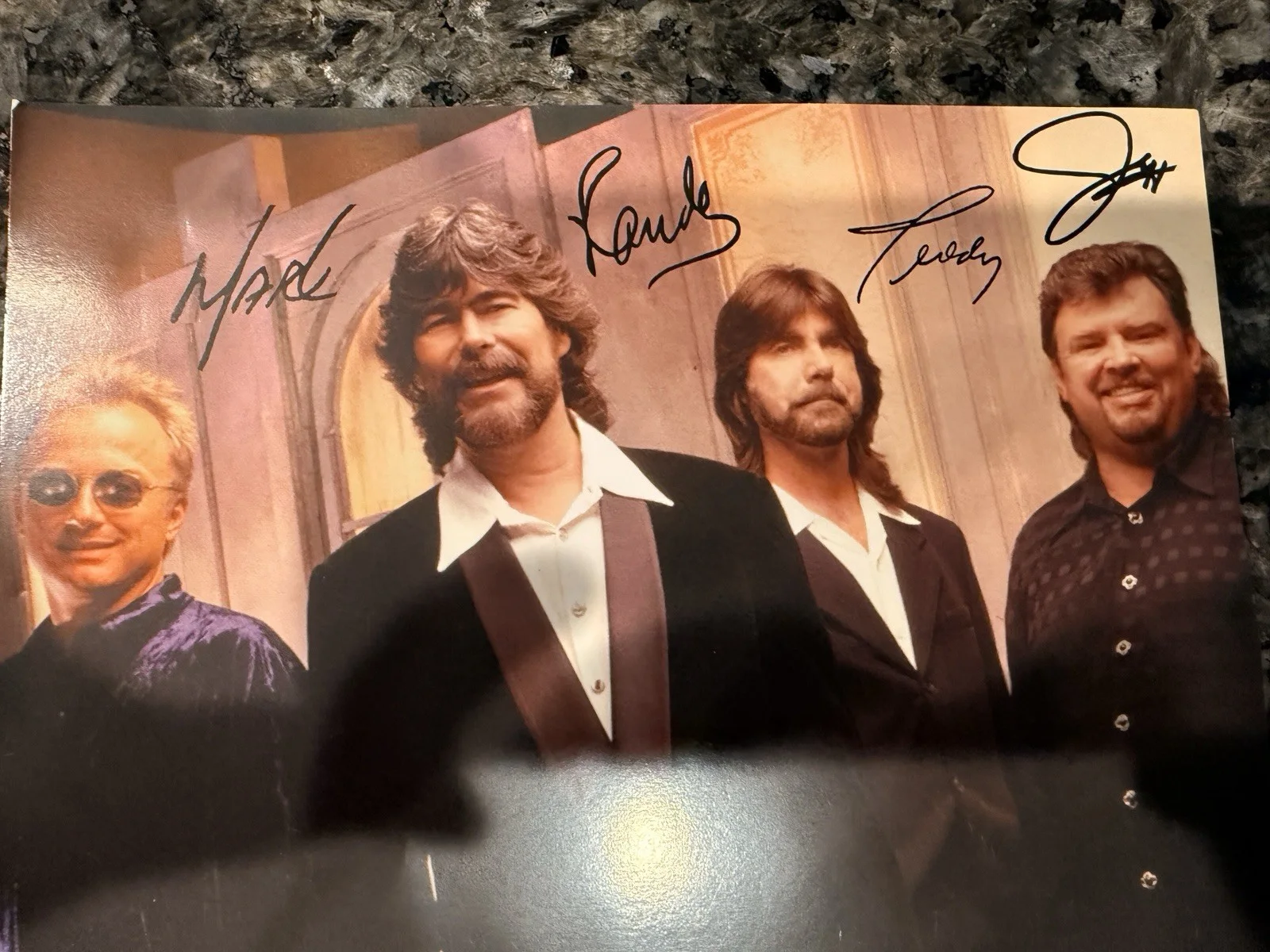 RANDY OWEN, TEDDY GENTRY, JEFF COOK, MARK HERNDON — ALABAMA Country Group Signed 8x10 Promo Photo Autographed by All 4, изображение 3