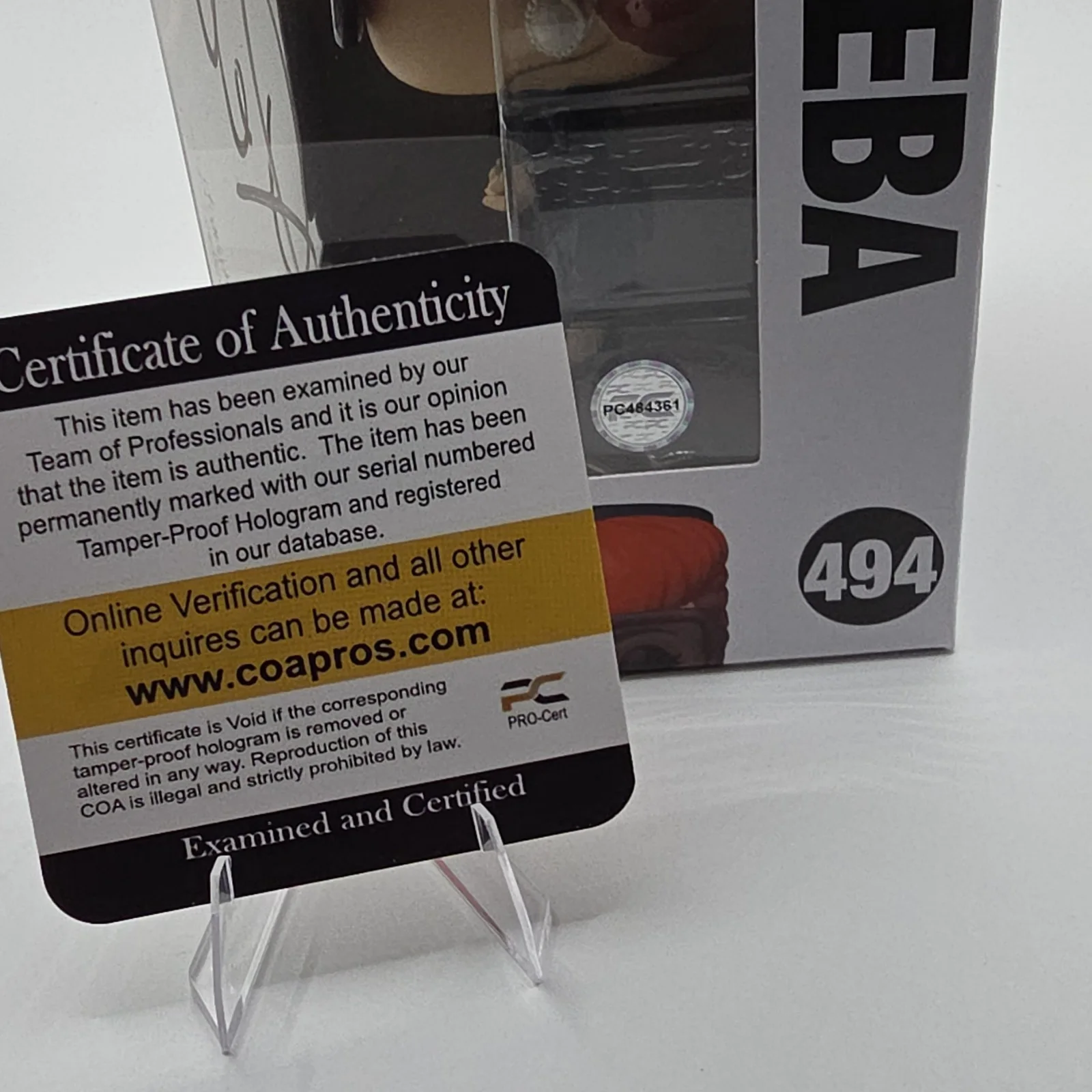 Reba — Funko Pop! Rocks Reba #494 Autographed Vinyl Figure PRO-Cert COA, image 3