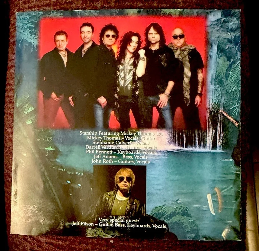 Starship Mickey Thomas Autographed CD & Booklet Original Loveless Fascination, изображение 3