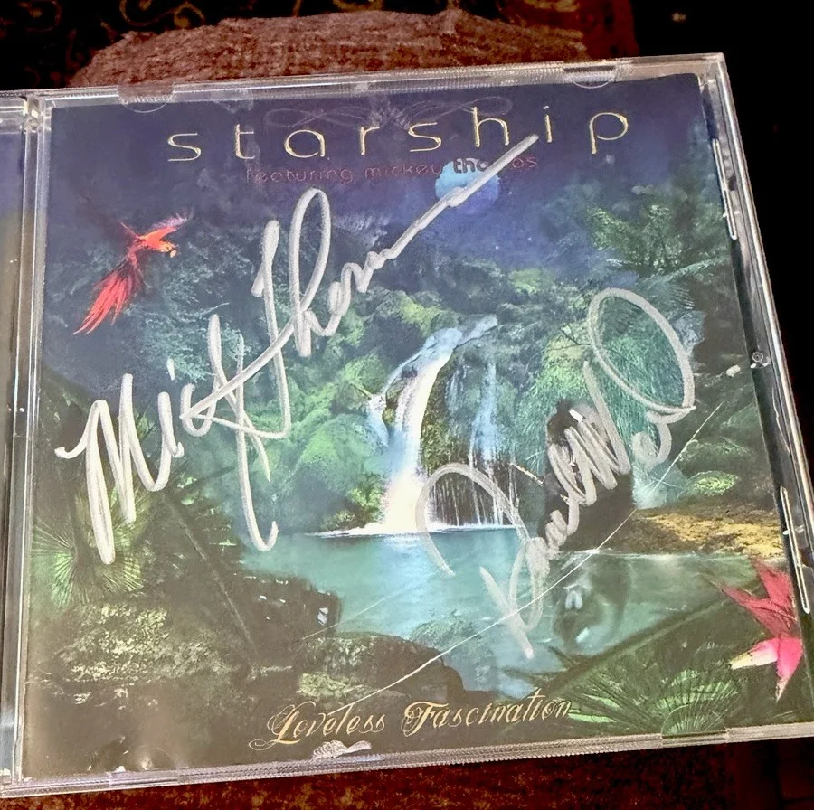 Starship Mickey Thomas Autographed CD & Booklet Original Loveless Fascination, изображение 4