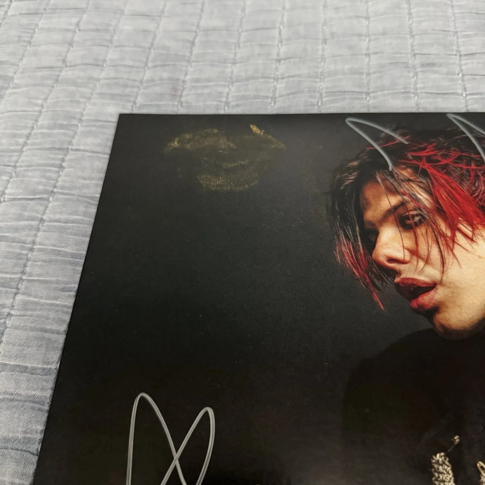 YUNGBLUD - YUNGBLUD SIGNED, DRAWING AND KISSED VINYL, image 2