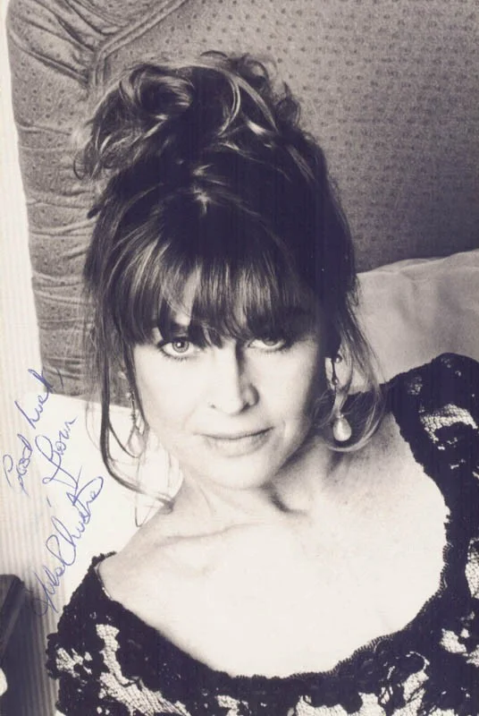 Julie Christie — JULIE CHRISTIE - AUTOGRAPHED SIGNED PHOTOGRAPH