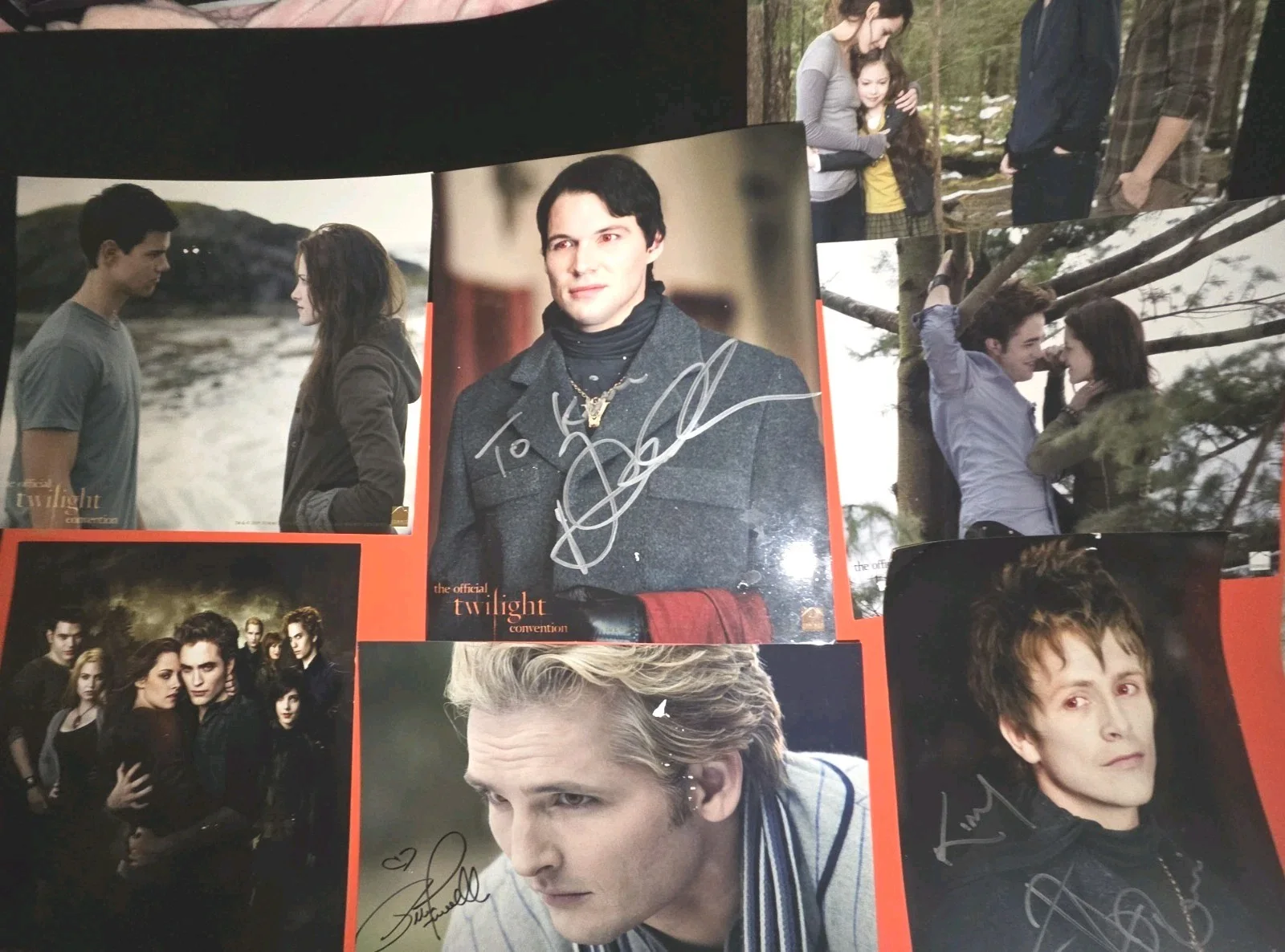 Twilight Cast Members — Official Twilight Convention Photos Lot 3 Autographed Movie Stills 2009-2015, изображение 2