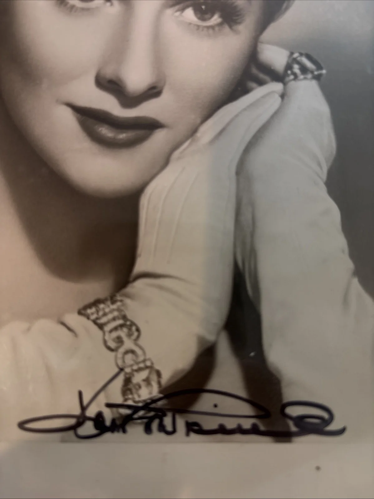 Signed Autographed 8x10" Photo Actress Joan Fontaine Signed On Both Sides, изображение 2