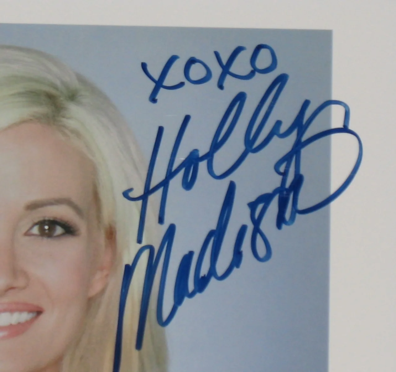Holly Madison — Holly Madison Signed Autograph 8x10 Photo JSA Certified Playboy Promo XOXO Auto, изображение 2