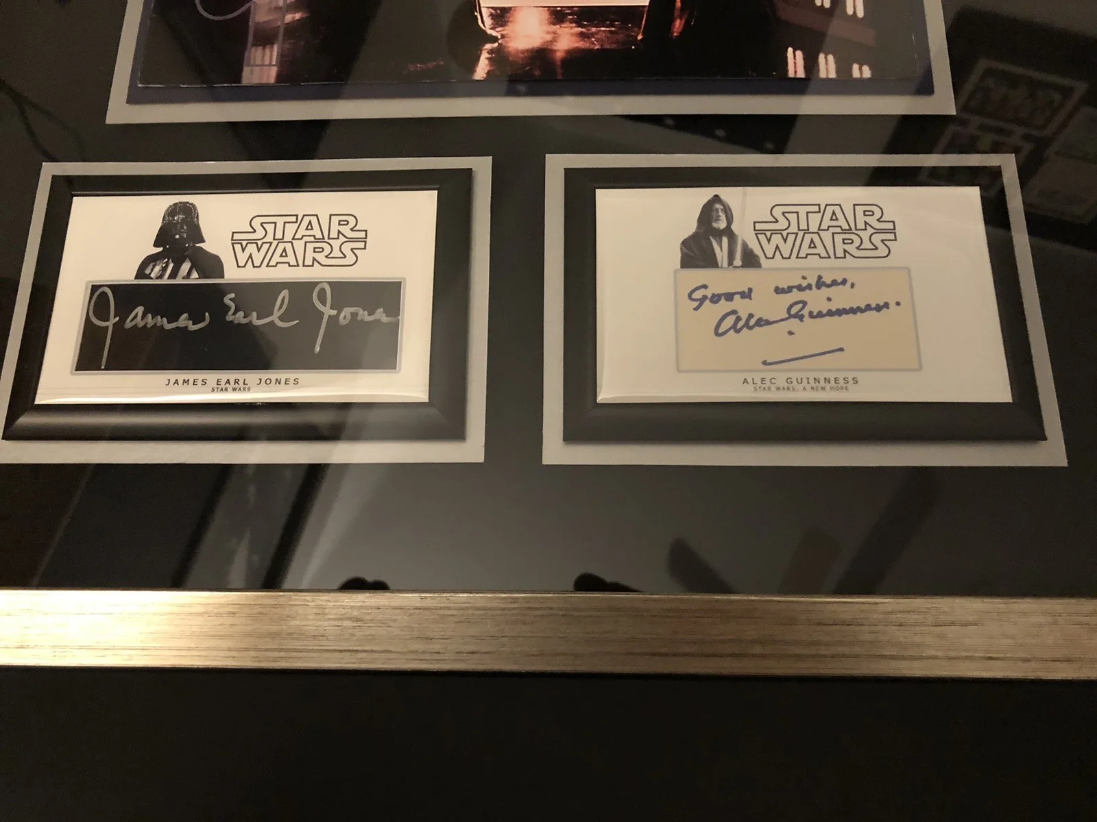 Guinness Prowse Jones Triple Signed 22x29 Framed Star Wars Piece(JSA), изображение 3