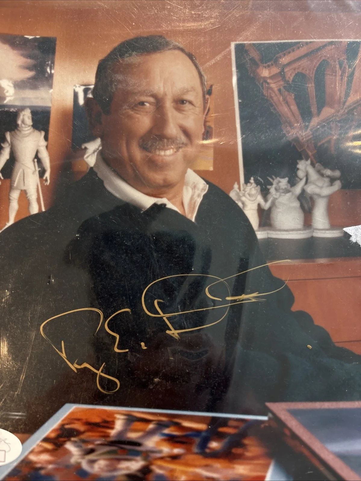 Roy, Disney — Roy Disney Signed Autographed 8” X 10” Photo JSA Full letter Authenticated, изображение 2