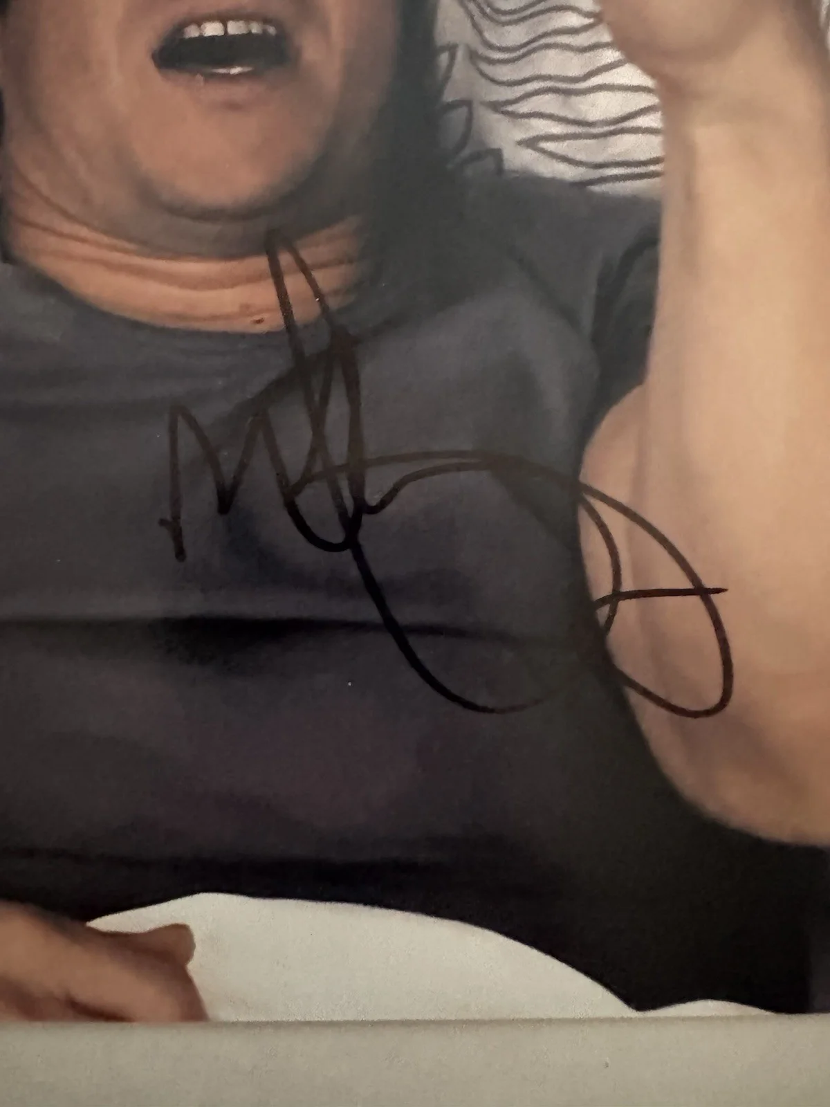 Mark wahlberg — Actor Mark Wahlberg Signed Autographed 8x10 photo Ted Beckett Coa, image 2