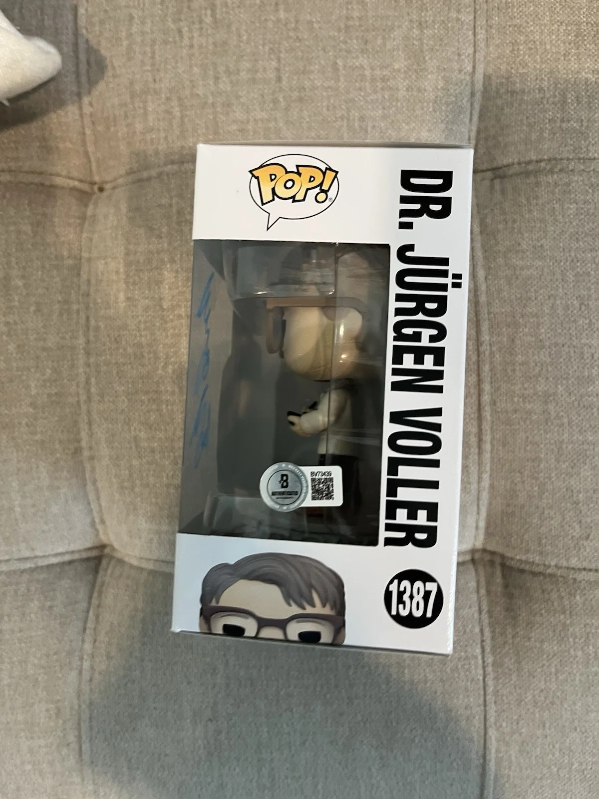 Mads Mikkelsen Signed Funko #1387 "Dr. Jurgen Voller" (Indiana Jones) - COA, изображение 2