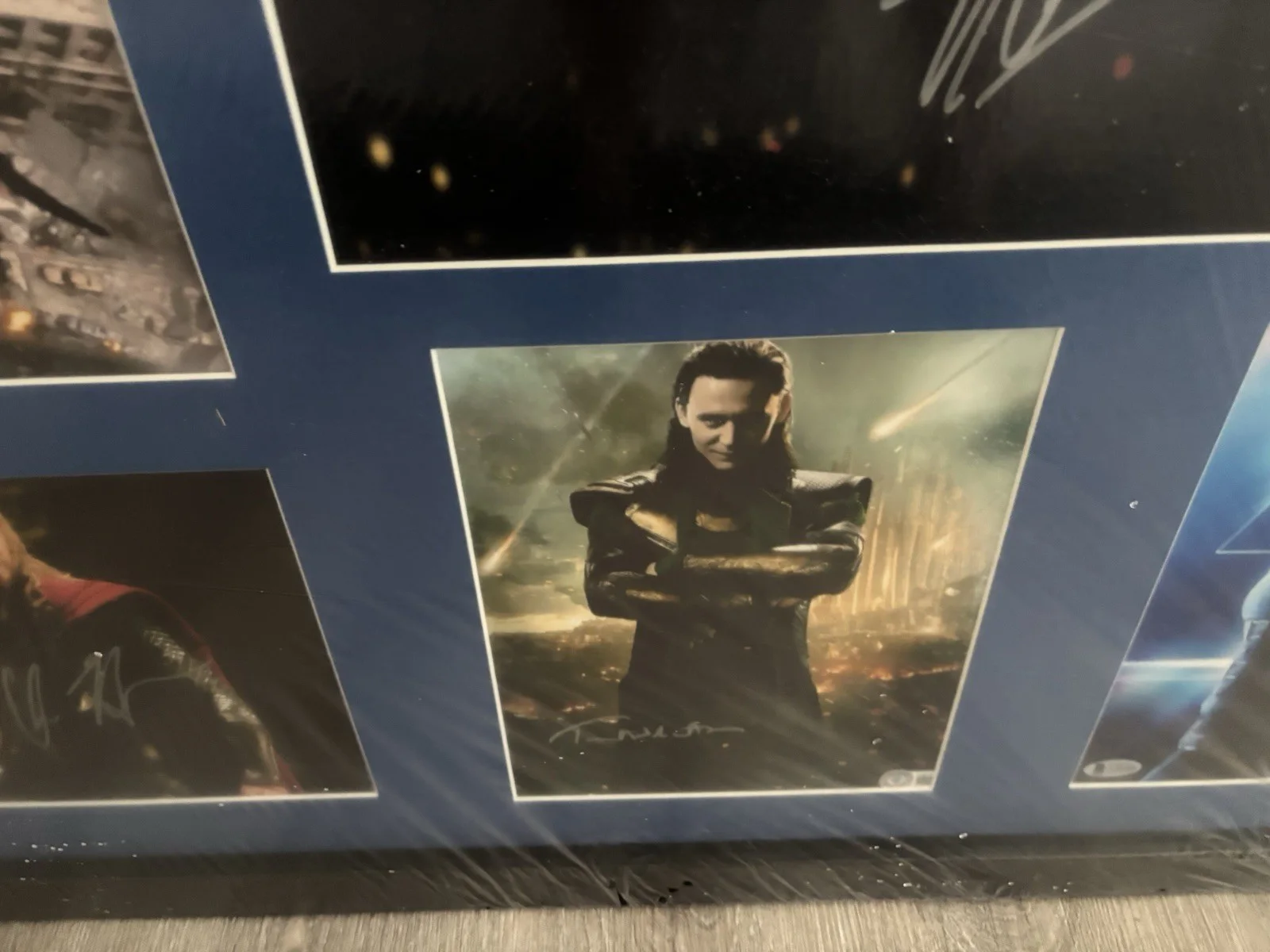 The Original Avengers Movie Cast and Stan Lee Signed Autograph Huge One Of One, изображение 4