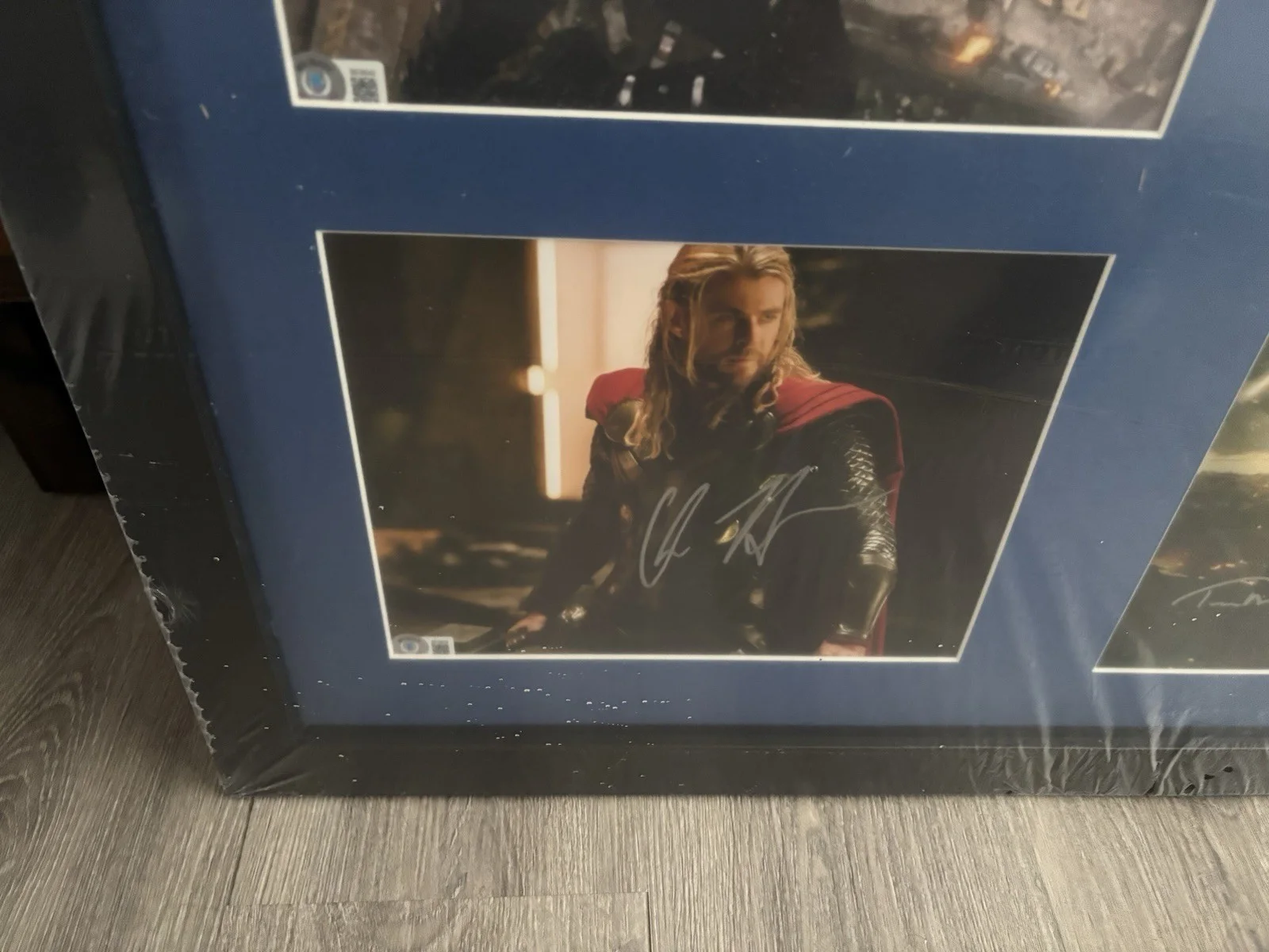 The Original Avengers Movie Cast and Stan Lee Signed Autograph Huge One Of One, изображение 5