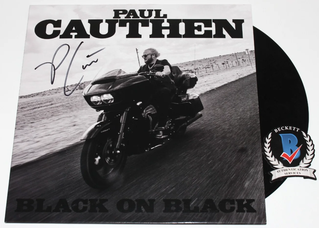 PAUL CAUTHEN SIGNED 'BLACK ON BLACK' ALBUM VINYL RECORD LP BECKETT BAS COA, изображение 2