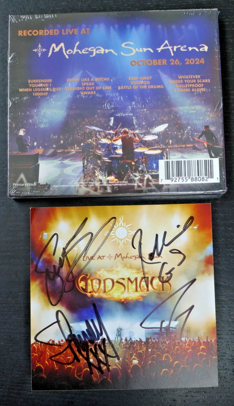 GODSMACK AUTOGRAPHED LIVE AT MOHEGAN SUN SIGNED ART CARD NEW SEALED CD/BLU-RAY, изображение 2