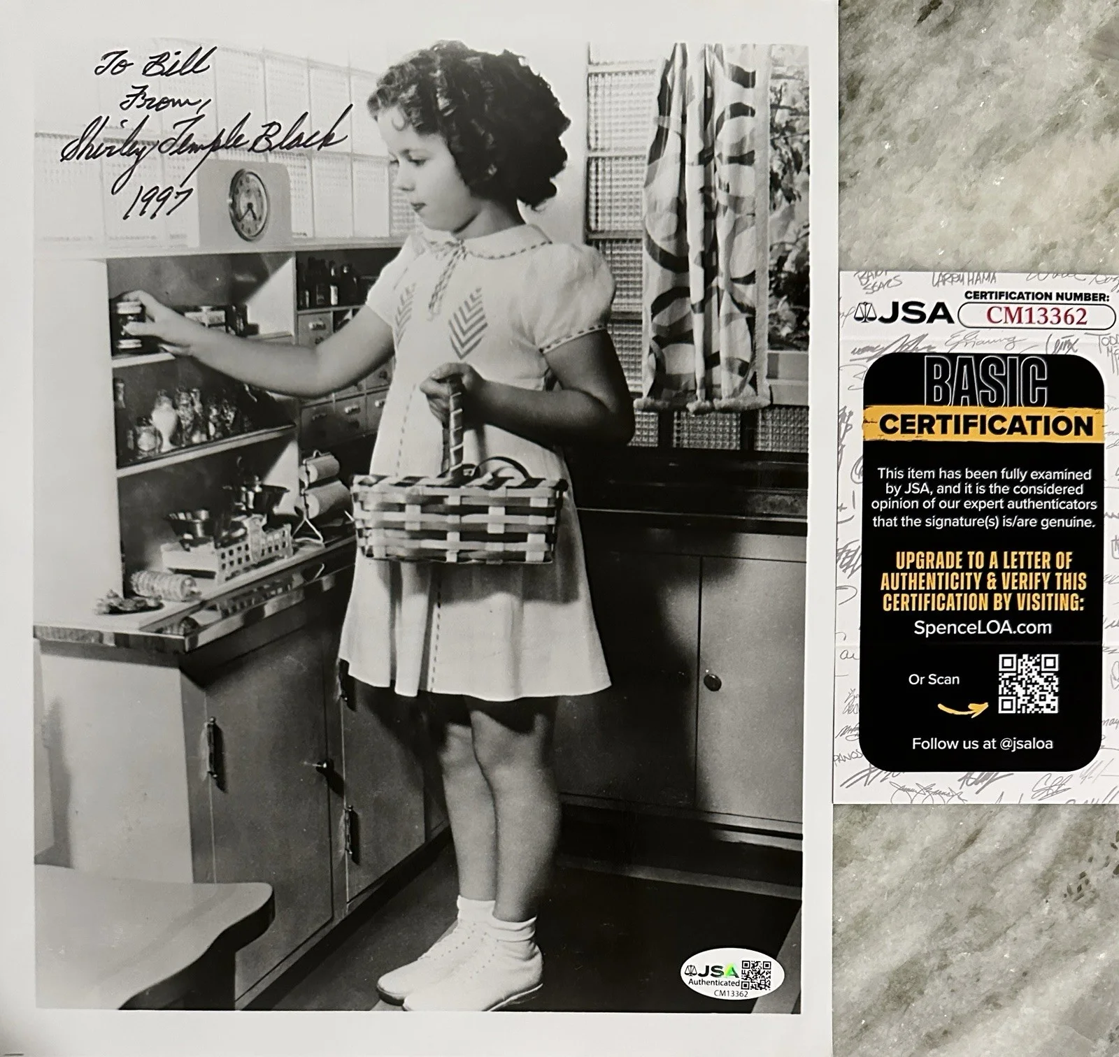 Shirley Temple — SHIRLEY TEMPLE Signed Autographed 8x10 Photo..CHILD STAR (d.2014) JSA COA