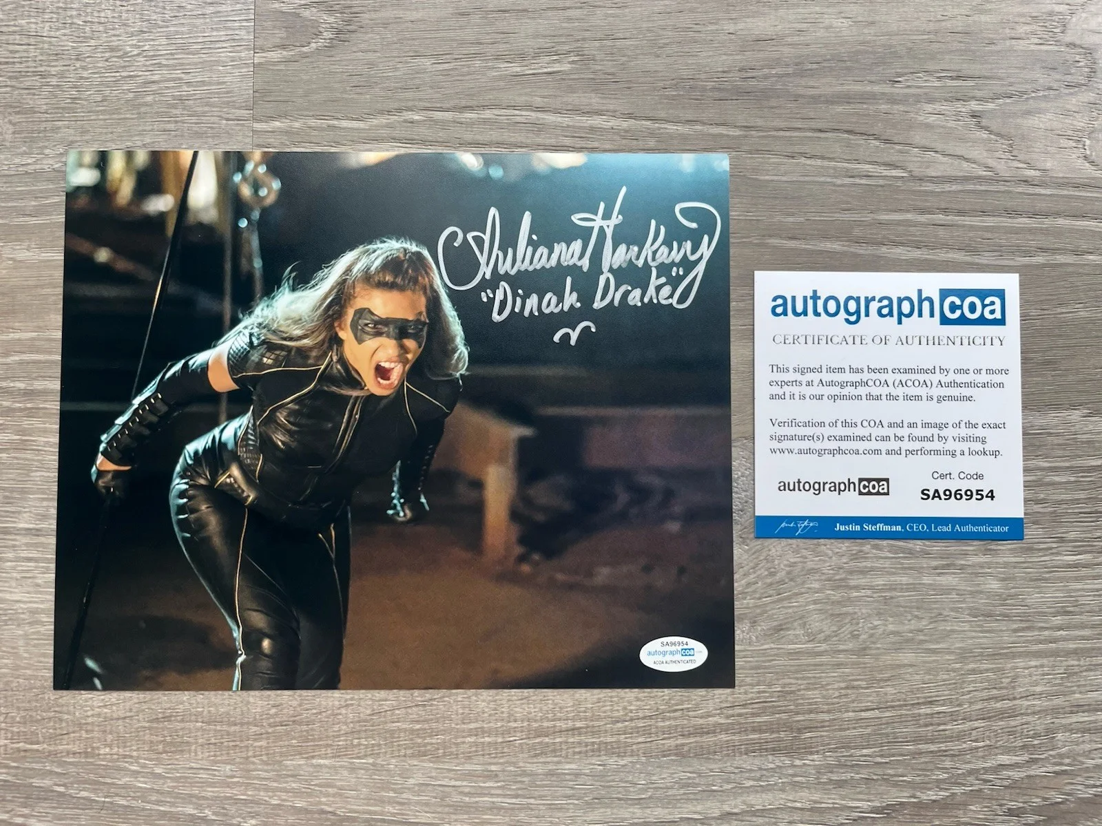 Juliana Harkavy — Juliana Harkavy Signed Black Canary 8x10 Photo ACOA Arrow DC Dinah Drake