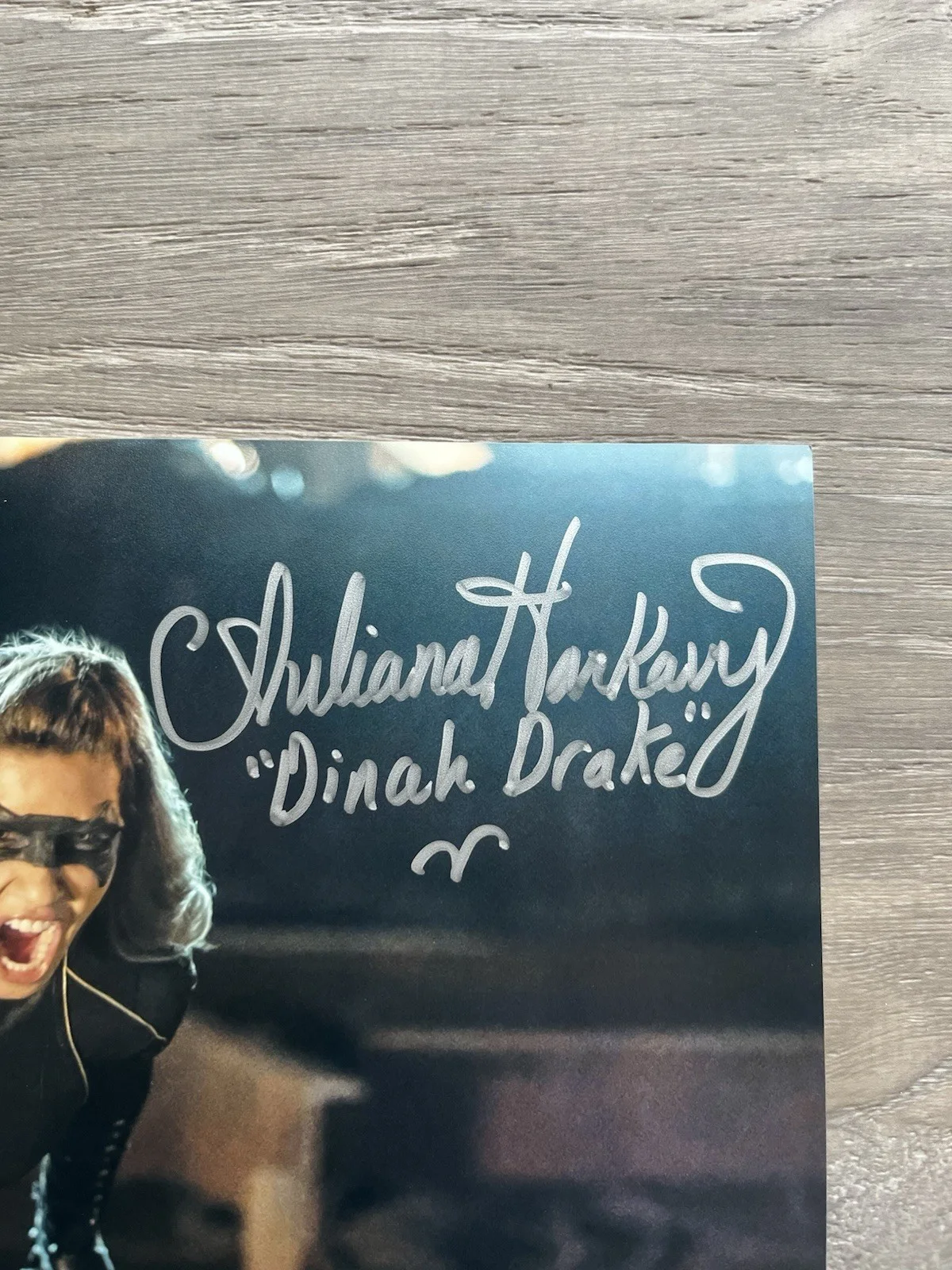 Juliana Harkavy — Juliana Harkavy Signed Black Canary 8x10 Photo ACOA Arrow DC Dinah Drake, изображение 4