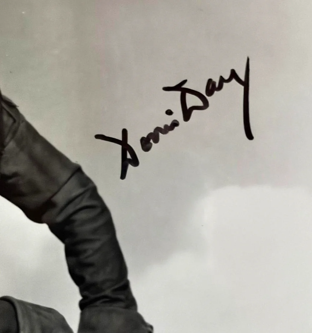 DORIS DAY SIGNED AUTOGRAPHED 8X10 PHOTO CALAMITY JANE PILLOW TALK PSA COA, изображение 3