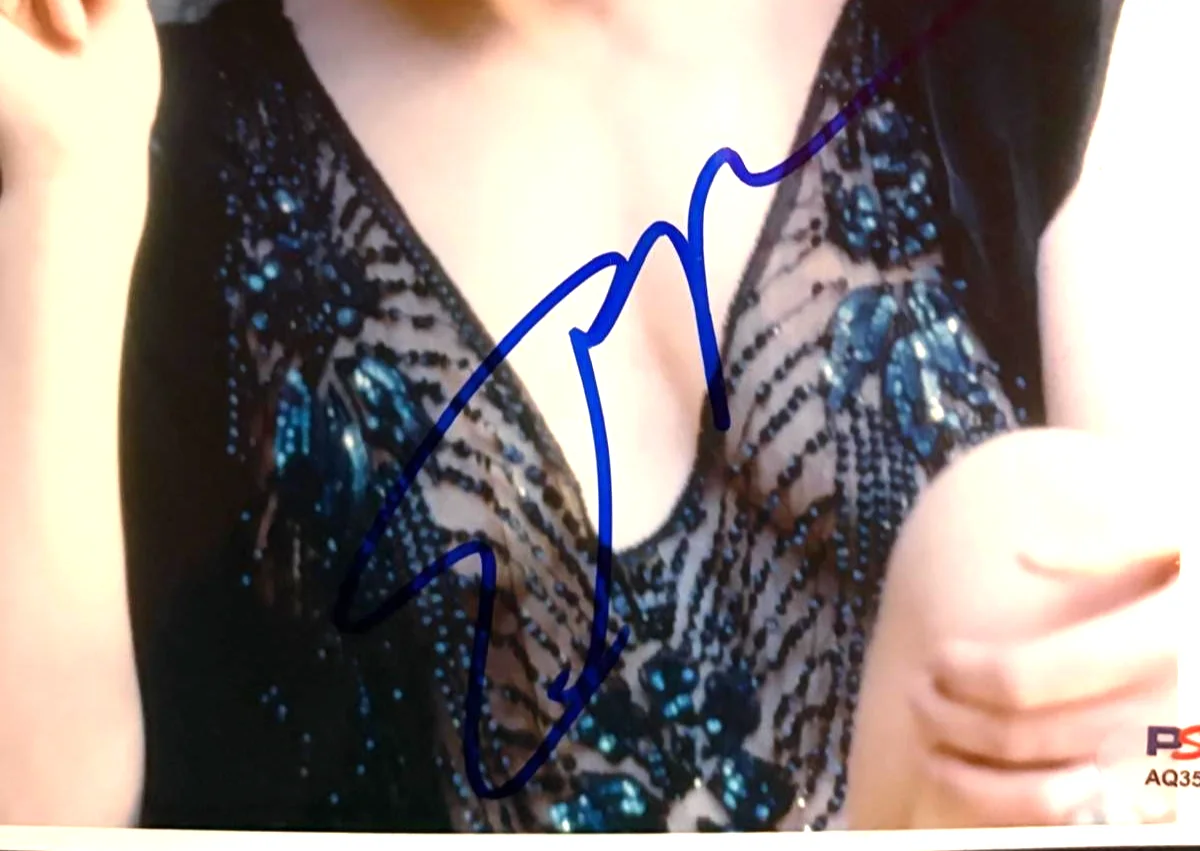 Ellen Barkin — ELLEN BARKIN SIGNED AUTOGRAPHED 8X10 PHOTO ANIMAL KINGDOM INTO THE WEST PSA COA, image 3