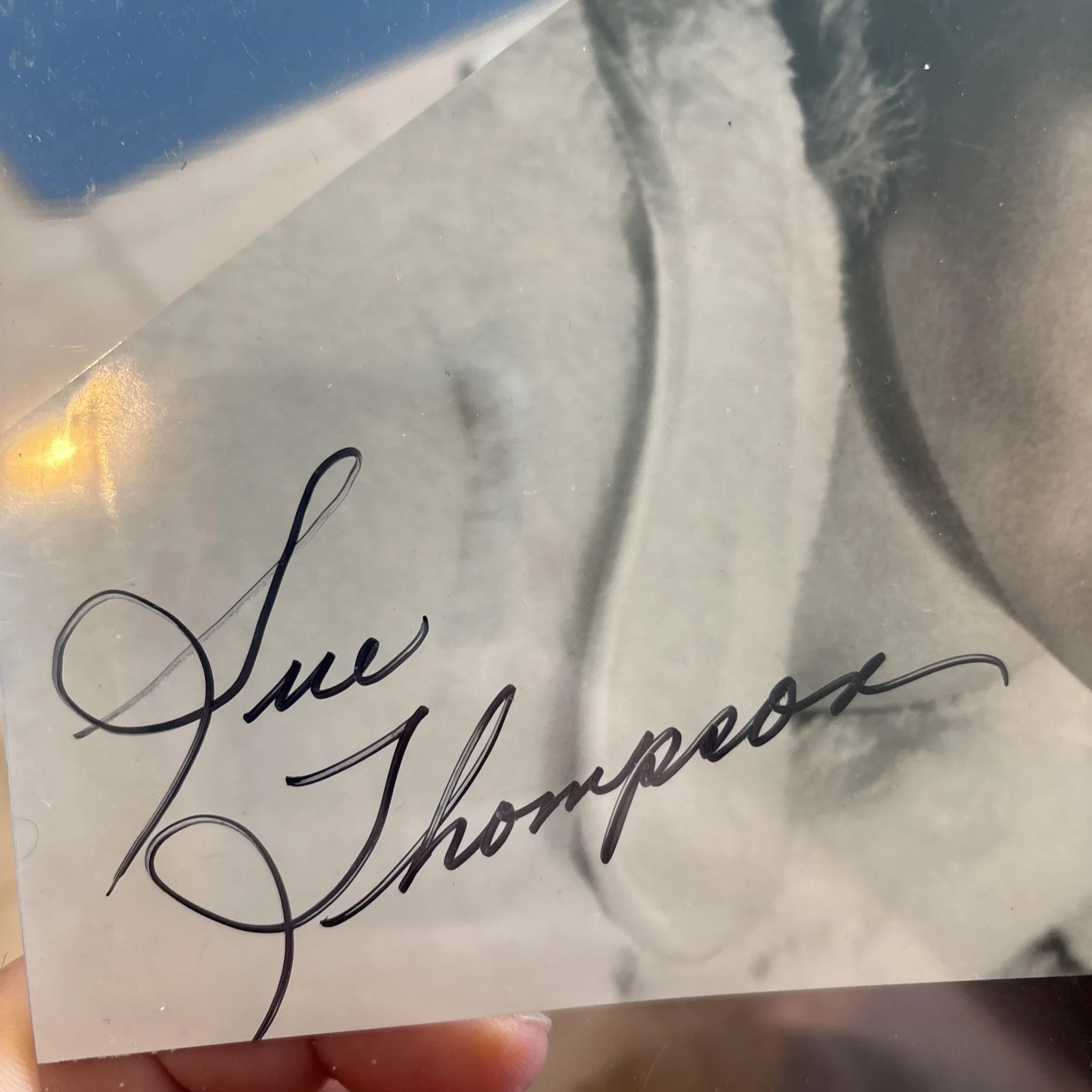 Sue Thompson — SUE THOMPSON HAND AUTOGRAPHED CUT PHOTOGRAPH SIGNED, image 2