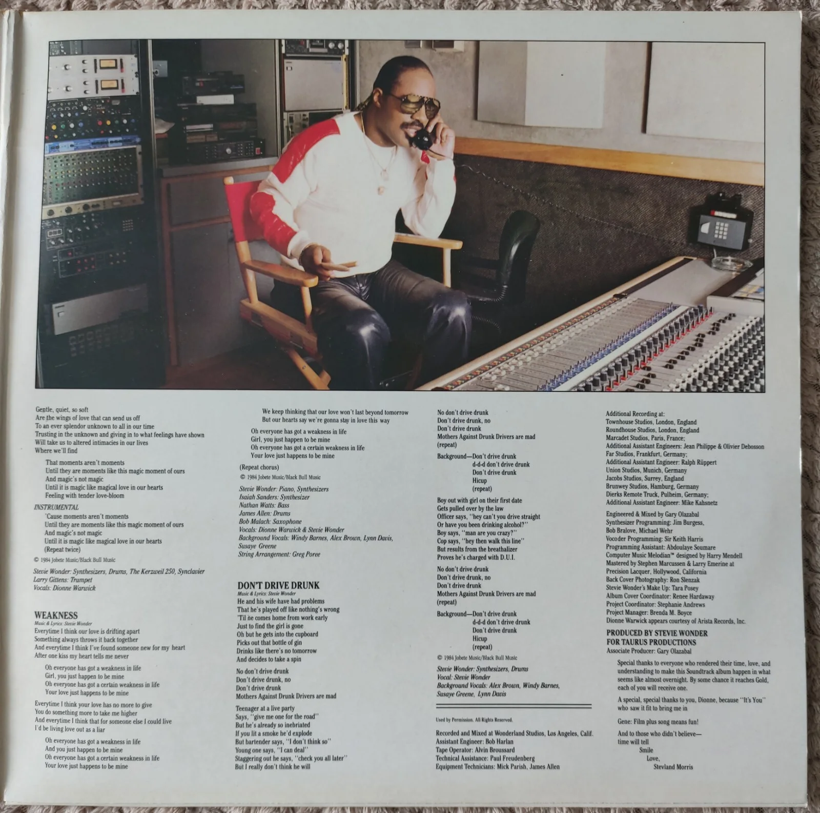 STEVIE WONDER Signed Autograph Album Record LP " The Woman In Red ", изображение 5